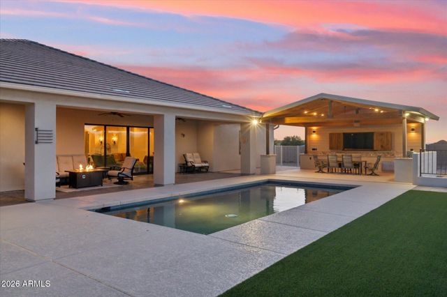 1842 W MESQUITE Street, Phoenix, AZ 85086