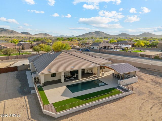 1842 W MESQUITE Street, Phoenix, AZ 85086