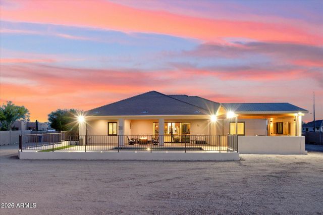 1842 W MESQUITE Street, Phoenix, AZ 85086