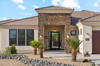 1842 W MESQUITE Street, Phoenix, AZ 85086