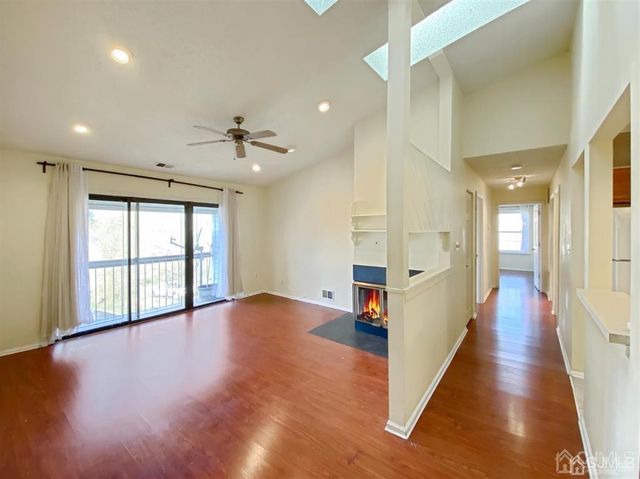 479 Danbury Lane, East Brunswick, NJ 08816