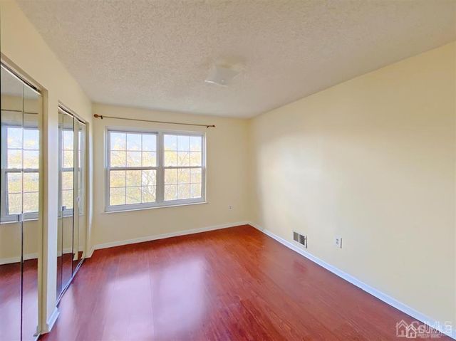 479 Danbury Lane, East Brunswick, NJ 08816