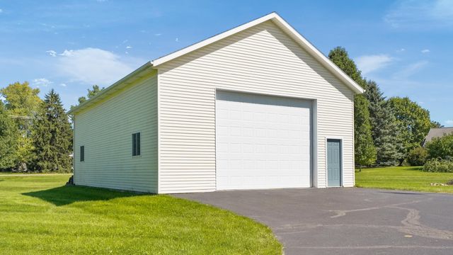 9300 Byks Lane SE, Caledonia, MI 49316