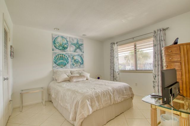 4272 D Este Court 305, Lake Worth, FL 33467