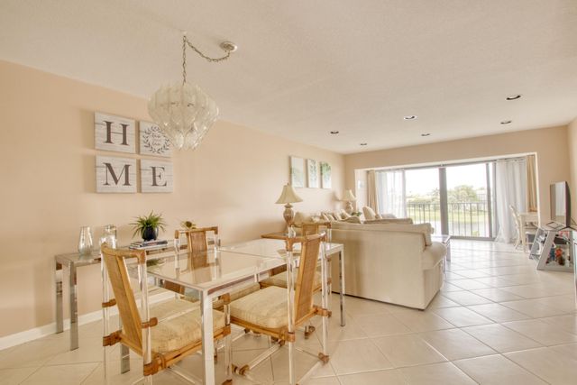 4272 D Este Court 305, Lake Worth, FL 33467