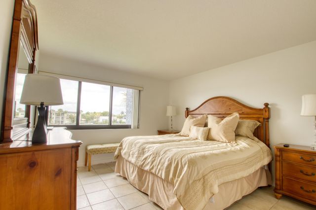 4272 D Este Court 305, Lake Worth, FL 33467