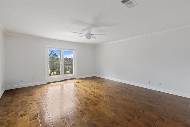 17 Hedgebrook WAY, The Hills, TX 78738