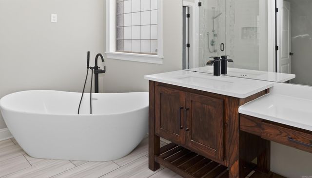 77 Cypress Creek Dr, Cabot, AR 72023