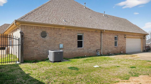 77 Cypress Creek Dr, Cabot, AR 72023