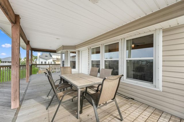 22102 Pecos Drive, Galveston, TX 77554