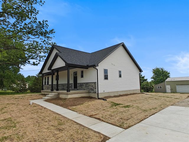 2717 Kerlikowske Road, Benton Harbor, MI 49022