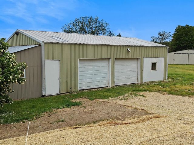 2717 Kerlikowske Road, Benton Harbor, MI 49022