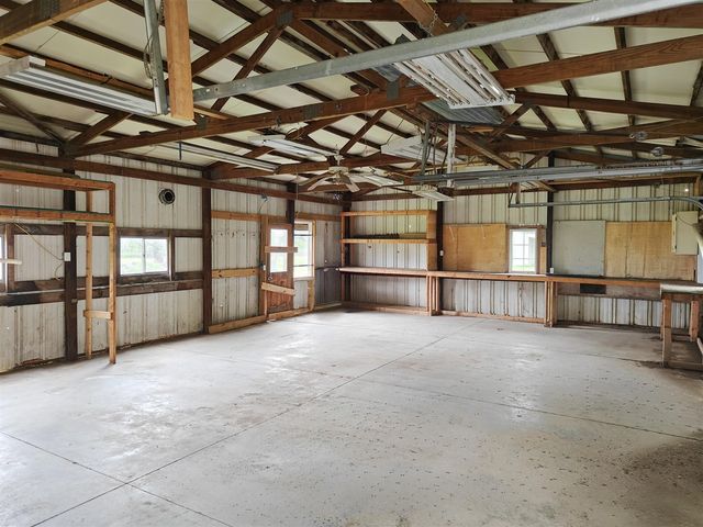 2717 Kerlikowske Road, Benton Harbor, MI 49022