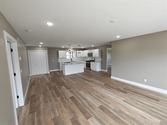 2717 Kerlikowske Road, Benton Harbor, MI 49022