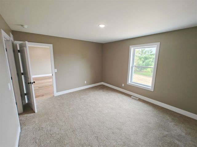 2717 Kerlikowske Road, Benton Harbor, MI 49022