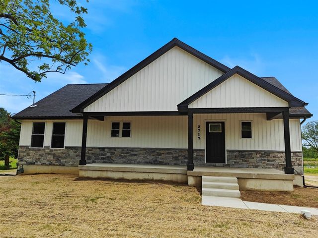 2717 Kerlikowske Road, Benton Harbor, MI 49022