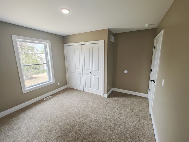 2717 Kerlikowske Road, Benton Harbor, MI 49022