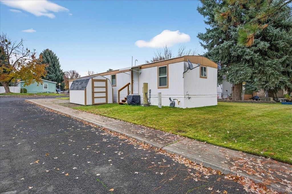 3110 E Chattaroy Rd, Chattaroy, WA 99003 photo 22