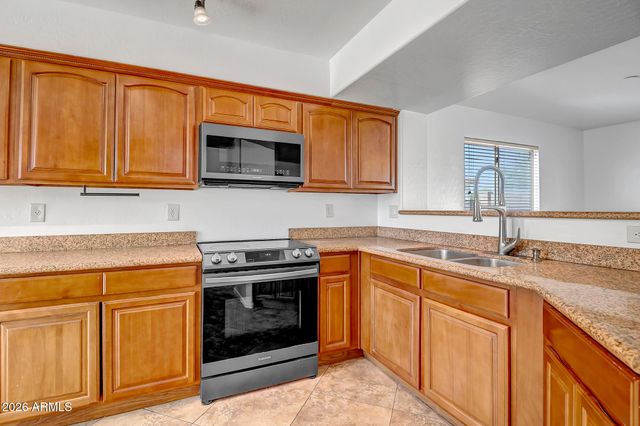 6020 N LAGUNA Drive, Litchfield Park, AZ 85340