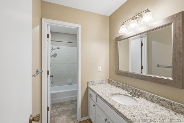 7412 S Fern Avenue, Broken Arrow, OK 74011