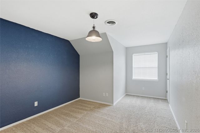 7412 S Fern Avenue, Broken Arrow, OK 74011