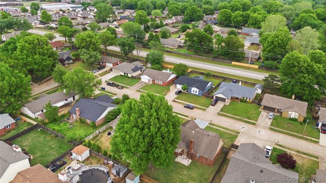 7412 S Fern Avenue, Broken Arrow, OK 74011