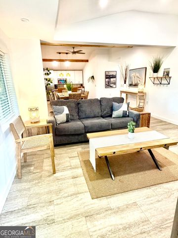 802 Dogwood Lane, Townville, SC 29689