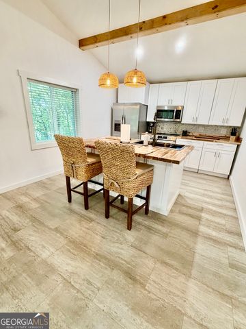 802 Dogwood Lane, Townville, SC 29689