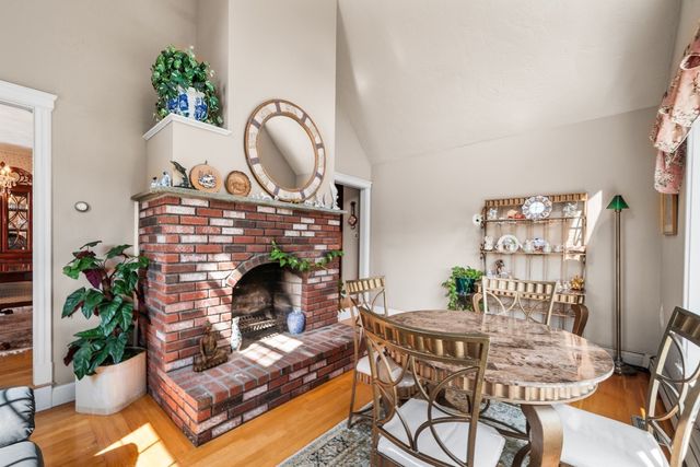 17 Old Landing Rd, Pembroke, MA 02359