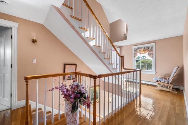 17 Old Landing Rd, Pembroke, MA 02359