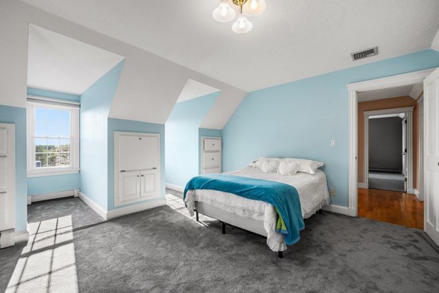 17 Old Landing Rd, Pembroke, MA 02359