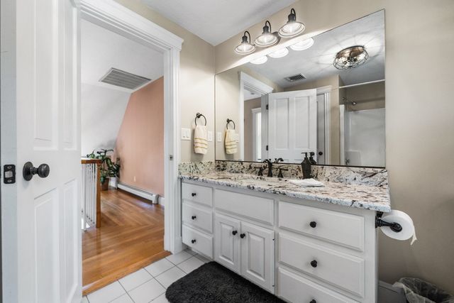 17 Old Landing Rd, Pembroke, MA 02359
