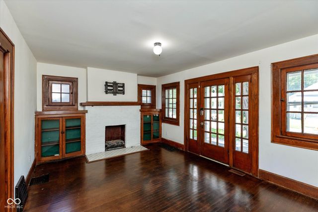 5012 University Avenue, Indianapolis, IN 46201