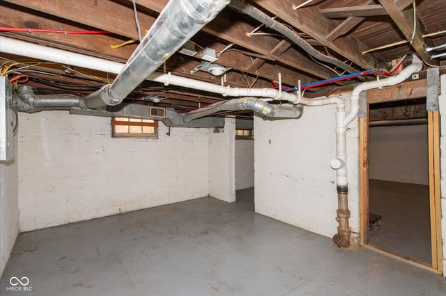 5012 University Avenue, Indianapolis, IN 46201