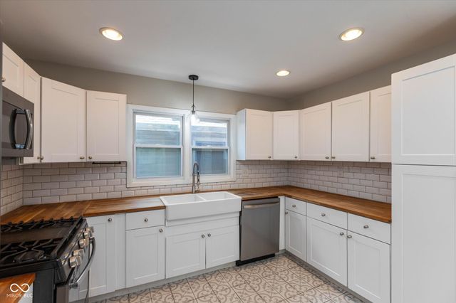 5012 University Avenue, Indianapolis, IN 46201