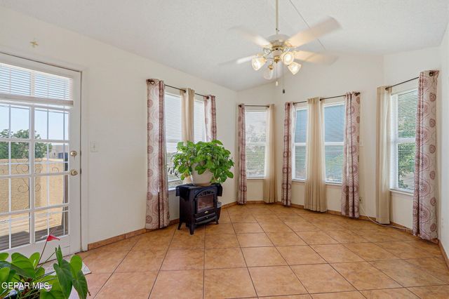 13817 HORIZON HEIGHTS Circle, Horizon City, TX 79928
