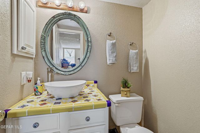13817 HORIZON HEIGHTS Circle, Horizon City, TX 79928
