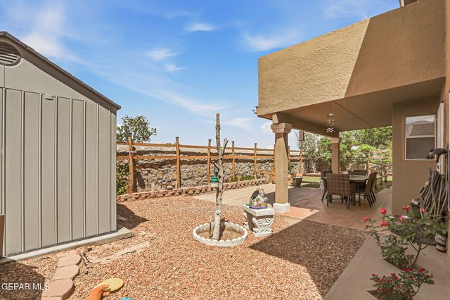 13817 HORIZON HEIGHTS Circle, Horizon City, TX 79928