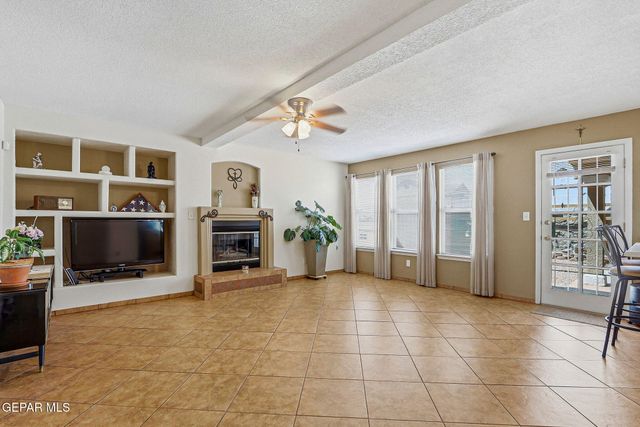 13817 HORIZON HEIGHTS Circle, Horizon City, TX 79928