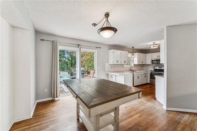 571 W Northview Street, Olathe, KS 66061