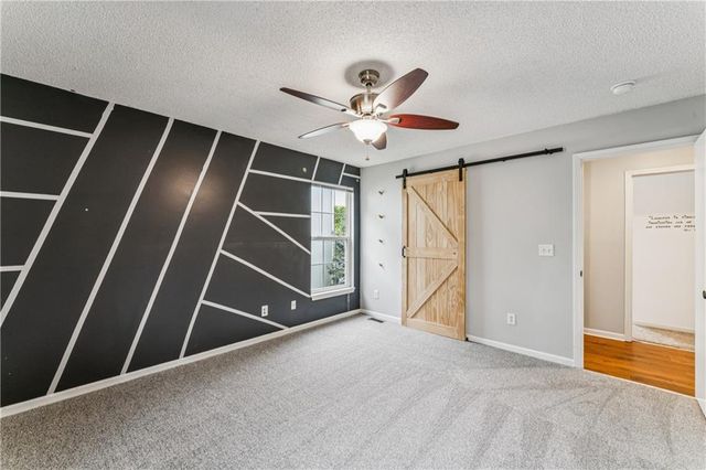 571 W Northview Street, Olathe, KS 66061