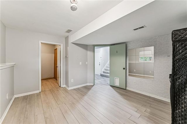 571 W Northview Street, Olathe, KS 66061