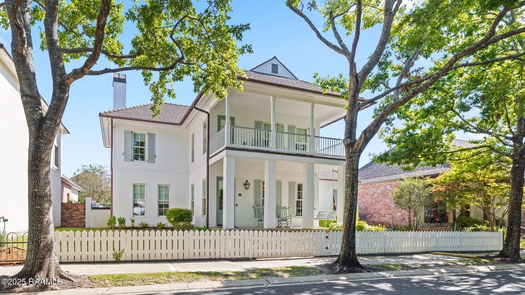 110 Richland Avenue, Lafayette, LA 70508