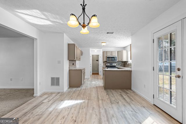 19 Rayner Drive, Newnan, GA 30265