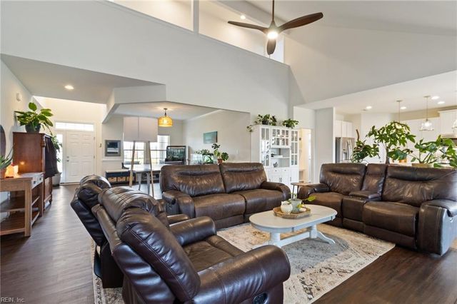 106 Gander DR, Moyock, NC 27958