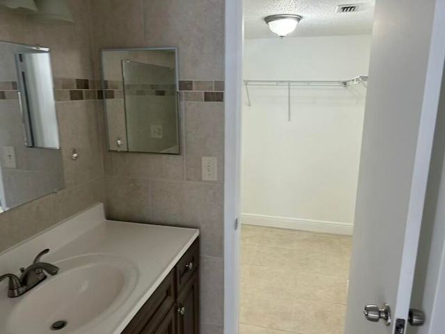 3432 NW 86th Way D204, Sunrise, FL 33351