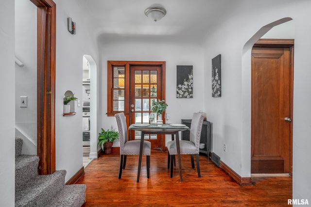 2424 AVENUE OF THE CITIES, Moline, IL 61265