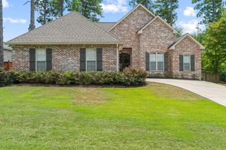 17 E Yellowstone Rd., Hattiesburg, MS 39402
