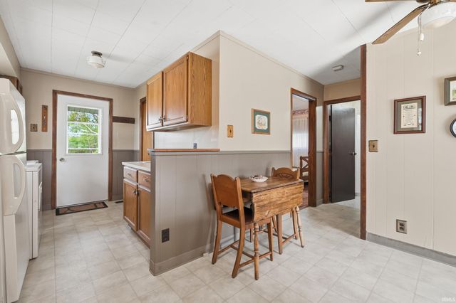 151 Ems C27c Lane, Warsaw, IN 46582
