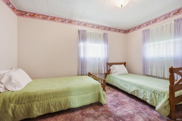 151 Ems C27c Lane, Warsaw, IN 46582